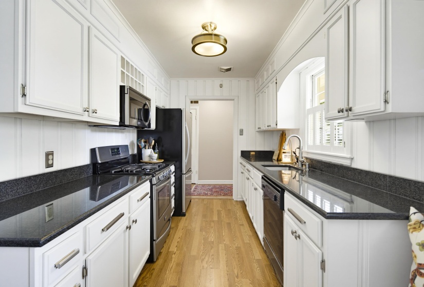 5104 NORMANDY AVE, Memphis, Tennessee 38117, 3 Bedroom Bedrooms, 7 Room Rooms,2 BathroomBathrooms,Residential,For Sale,NORMANDY,0,10229342