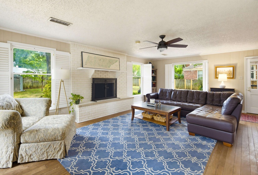 5104 NORMANDY AVE, Memphis, Tennessee 38117, 3 Bedroom Bedrooms, 7 Room Rooms,2 BathroomBathrooms,Residential,For Sale,NORMANDY,0,10229342