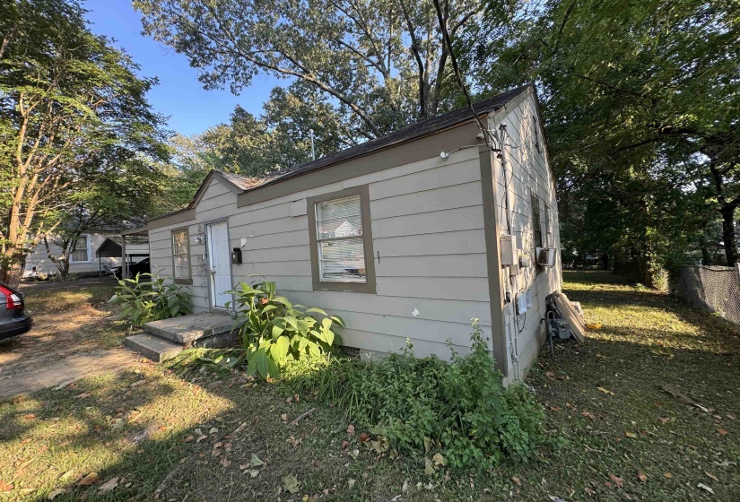 3239 NATHAN AVE, Memphis, Tennessee 38112, 2 Bedroom Bedrooms, 5 Room Rooms,1 BathroomBathrooms,Residential,For Sale,NATHAN,0,10229343