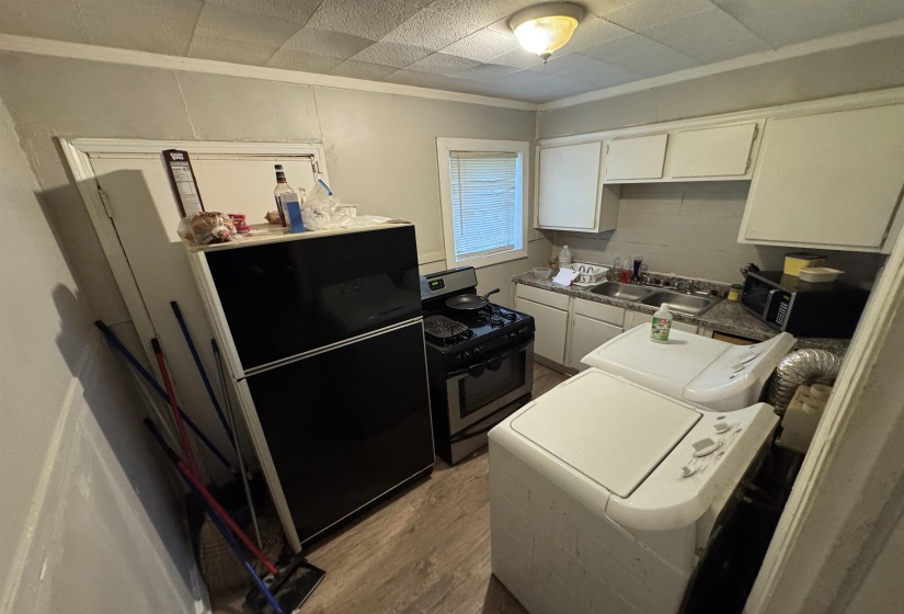 3239 NATHAN AVE, Memphis, Tennessee 38112, 2 Bedroom Bedrooms, 5 Room Rooms,1 BathroomBathrooms,Residential,For Sale,NATHAN,0,10229343