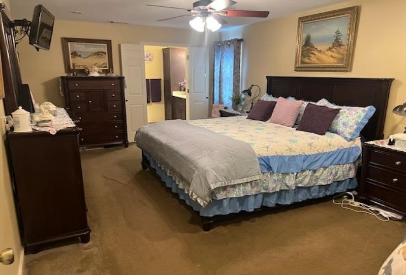 6266 LEDGEWOOD LN, Bartlett, Tennessee 38135, 3 Bedroom Bedrooms, 8 Room Rooms,2 BathroomBathrooms,Residential,For Sale,LEDGEWOOD,0,10229344