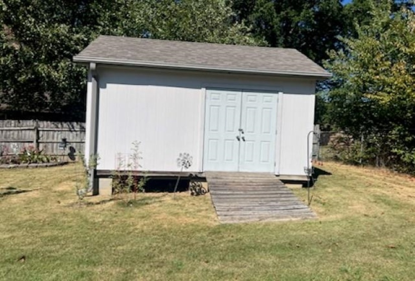 6266 LEDGEWOOD LN, Bartlett, Tennessee 38135, 3 Bedroom Bedrooms, 8 Room Rooms,2 BathroomBathrooms,Residential,For Sale,LEDGEWOOD,0,10229344