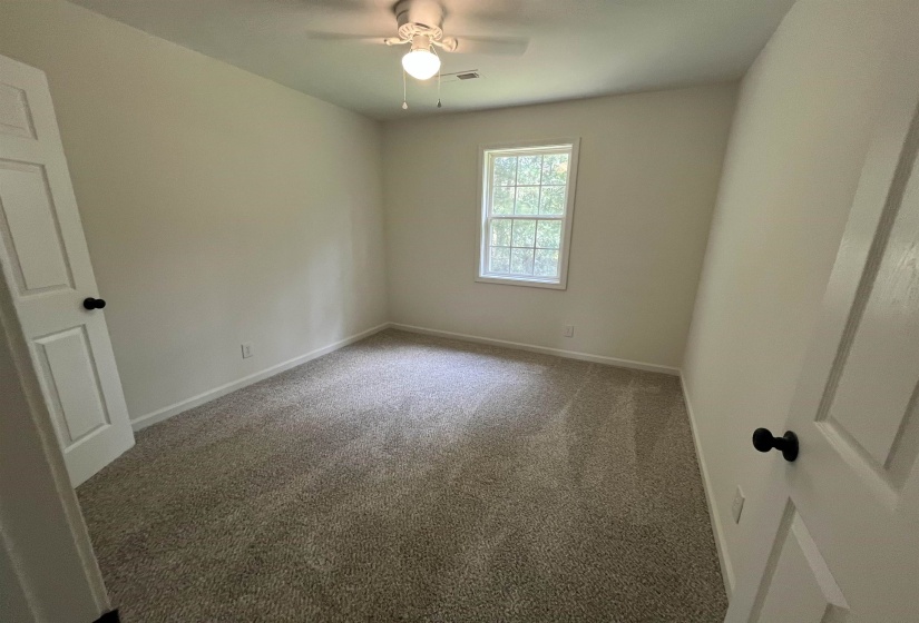 200 FAIRWAY DR, Saulsbury, Tennessee 38067, 3 Bedroom Bedrooms, 7 Room Rooms,2.1 BathroomBathrooms,Residential,For Sale,FAIRWAY,0,10229347