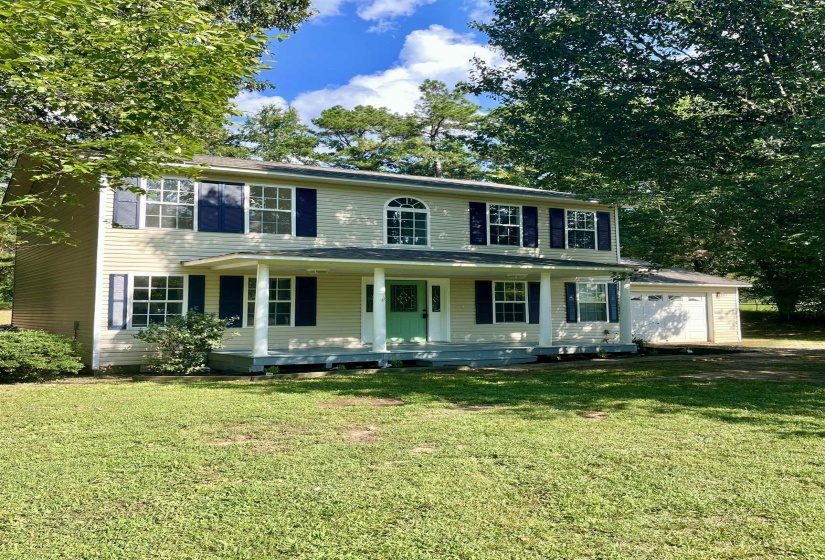 200 FAIRWAY DR, Saulsbury, Tennessee 38067, 3 Bedroom Bedrooms, 7 Room Rooms,2.1 BathroomBathrooms,Residential,For Sale,FAIRWAY,0,10229347