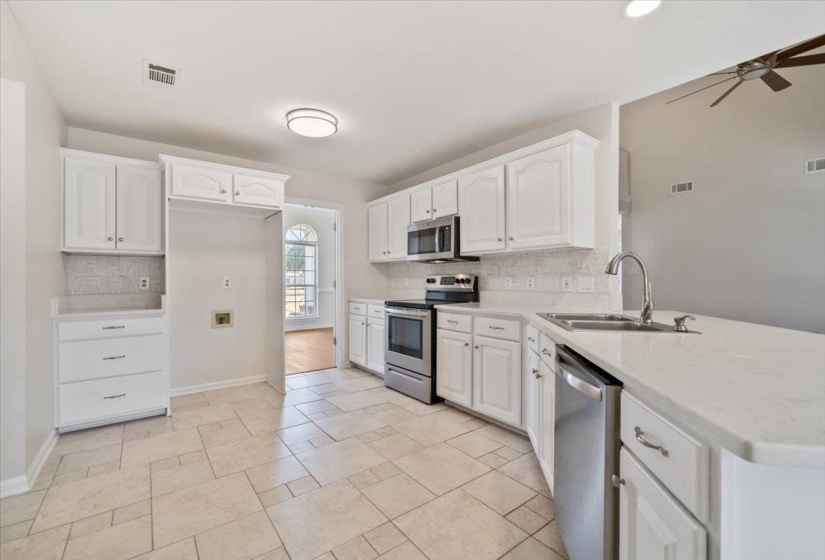 4715 OAK HARBOUR TRCE, Millington, Tennessee 38053, 6 Bedroom Bedrooms, 11 Room Rooms,4.1 BathroomBathrooms,Residential,For Sale,OAK HARBOUR,0,10229348