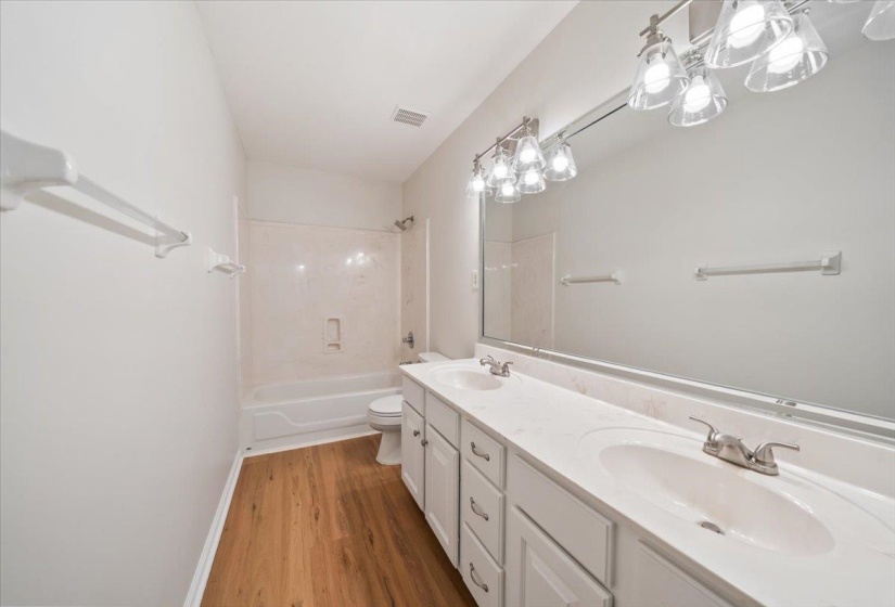 4715 OAK HARBOUR TRCE, Millington, Tennessee 38053, 6 Bedroom Bedrooms, 11 Room Rooms,4.1 BathroomBathrooms,Residential,For Sale,OAK HARBOUR,0,10229348