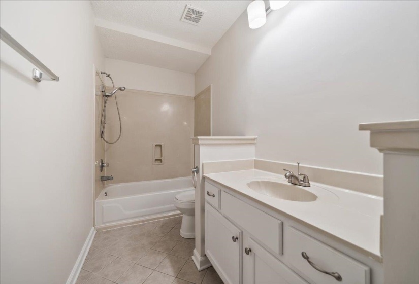4715 OAK HARBOUR TRCE, Millington, Tennessee 38053, 6 Bedroom Bedrooms, 11 Room Rooms,4.1 BathroomBathrooms,Residential,For Sale,OAK HARBOUR,0,10229348