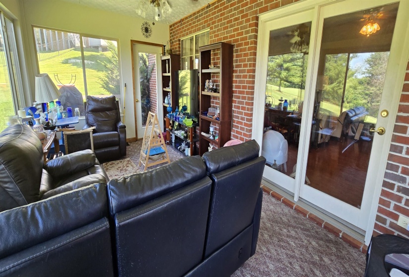 296 BATTLEFIELD DR, Dandridge, Tennessee 37725, 3 Bedroom Bedrooms, 7 Room Rooms,2 BathroomBathrooms,Residential,For Sale,BATTLEFIELD,0,10229351