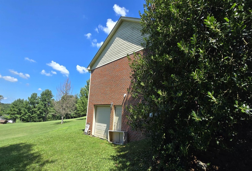 296 BATTLEFIELD DR, Dandridge, Tennessee 37725, 3 Bedroom Bedrooms, 7 Room Rooms,2 BathroomBathrooms,Residential,For Sale,BATTLEFIELD,0,10229351