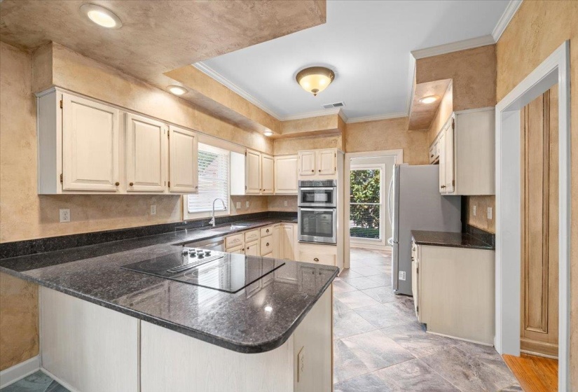 2506 EAGLERIDGE LN, Memphis, Tennessee 38016, 3 Bedroom Bedrooms, 7 Room Rooms,2.1 BathroomBathrooms,Residential,For Sale,EAGLERIDGE,0,10229352