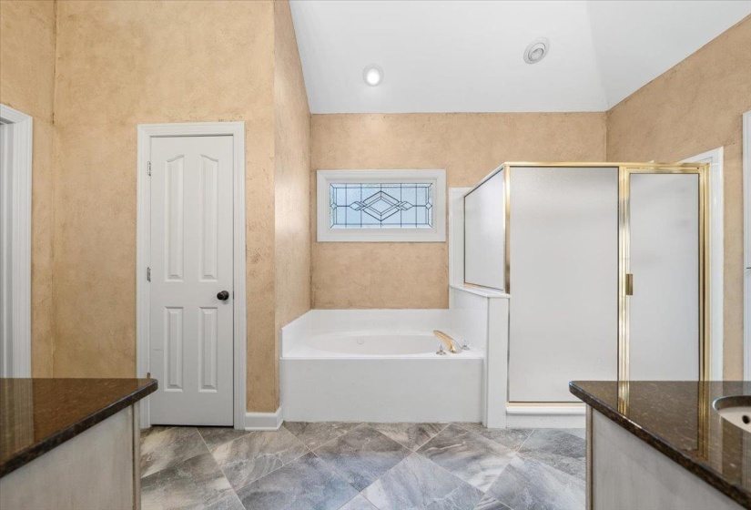 2506 EAGLERIDGE LN, Memphis, Tennessee 38016, 3 Bedroom Bedrooms, 7 Room Rooms,2.1 BathroomBathrooms,Residential,For Sale,EAGLERIDGE,0,10229352