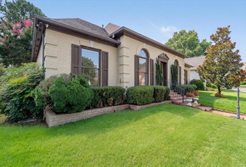 2506 EAGLERIDGE LN, Memphis, Tennessee 38016, 3 Bedroom Bedrooms, 7 Room Rooms,2.1 BathroomBathrooms,Residential,For Sale,EAGLERIDGE,0,10229352