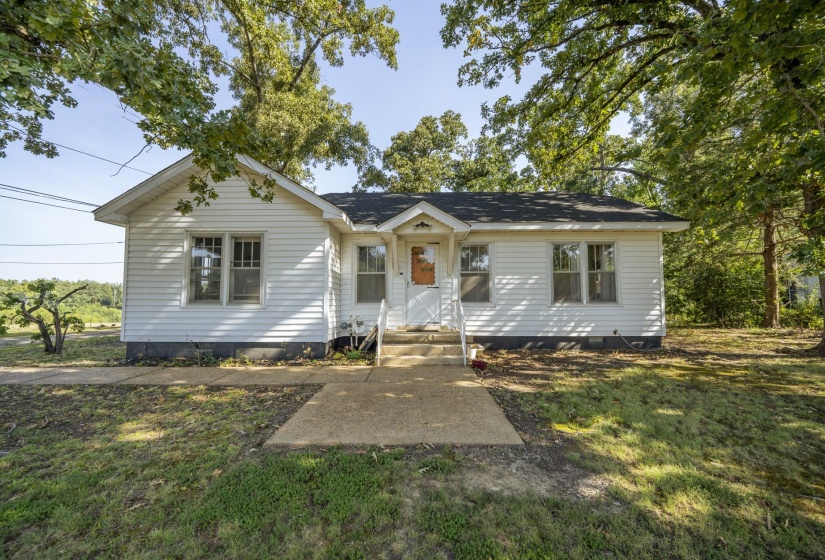 340 OAK ST, Savannah, Tennessee 38372, 2 Bedroom Bedrooms, 7 Room Rooms,1 BathroomBathrooms,Residential,For Sale,OAK,0,10229354