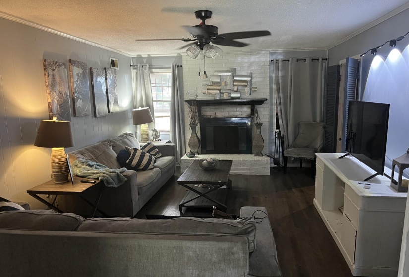 5383 PATRICK HENRY DR, Memphis, Tennessee 38134, 3 Bedroom Bedrooms, 8 Room Rooms,2 BathroomBathrooms,Residential,For Sale,PATRICK HENRY,0,10229355