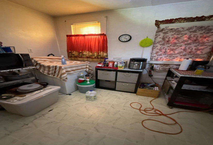 593 HARRELL ST, Memphis, Tennessee 38112, 2 Bedroom Bedrooms, 5 Room Rooms,1 BathroomBathrooms,Residential,For Sale,HARRELL,0,10229291