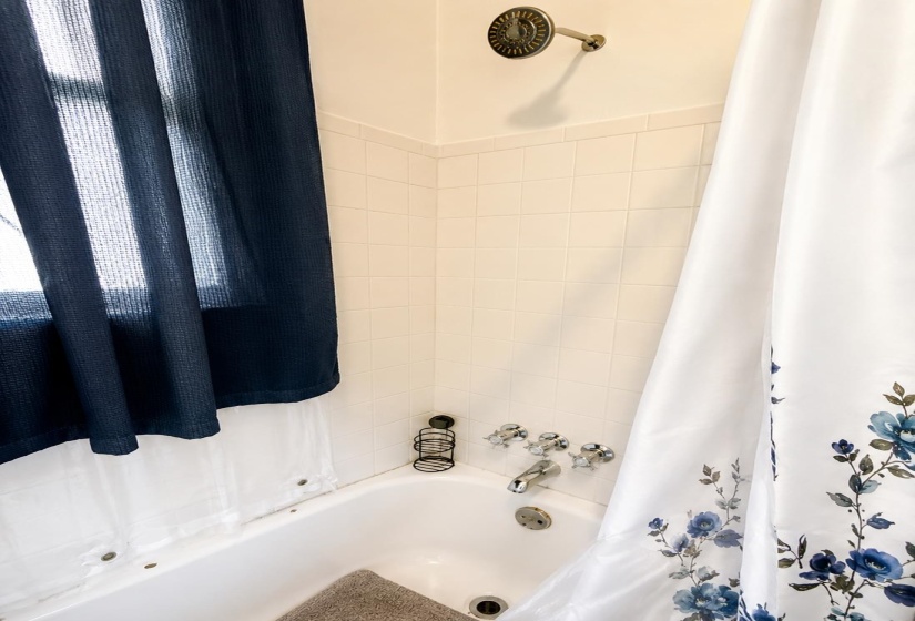 593 HARRELL ST, Memphis, Tennessee 38112, 2 Bedroom Bedrooms, 5 Room Rooms,1 BathroomBathrooms,Residential,For Sale,HARRELL,0,10229291