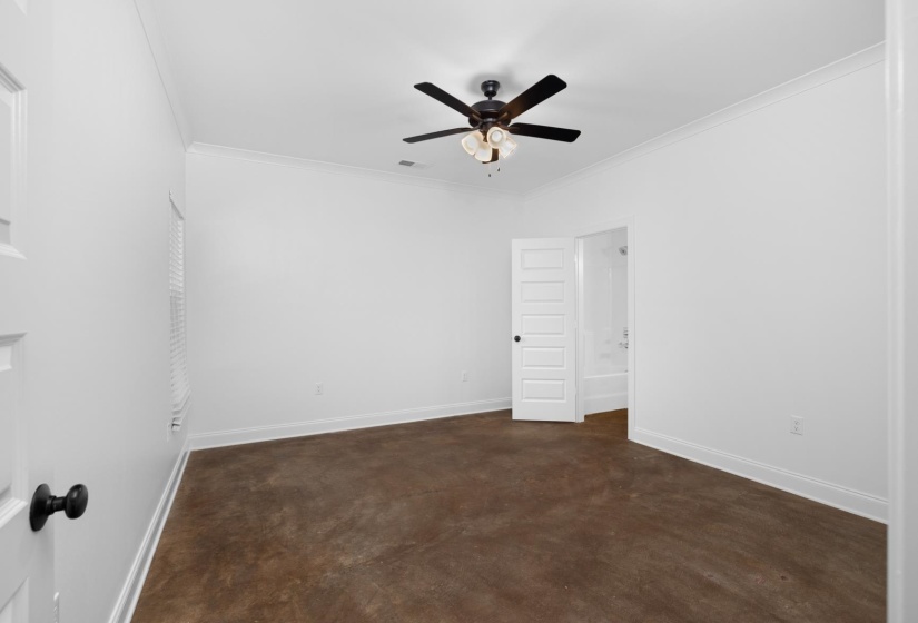 1534 DELMONT RD, Memphis, Tennessee 38117, 4 Bedroom Bedrooms, 6 Room Rooms,2.1 BathroomBathrooms,Residential,For Sale,DELMONT,0,10229324