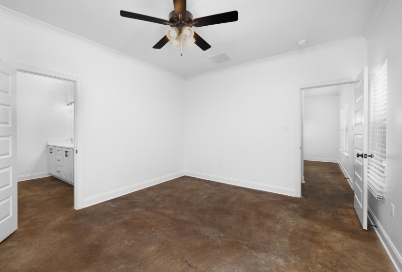 1534 DELMONT RD, Memphis, Tennessee 38117, 4 Bedroom Bedrooms, 6 Room Rooms,2.1 BathroomBathrooms,Residential,For Sale,DELMONT,0,10229324