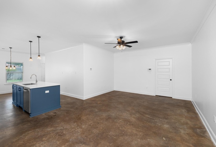 1534 DELMONT RD, Memphis, Tennessee 38117, 4 Bedroom Bedrooms, 6 Room Rooms,2.1 BathroomBathrooms,Residential,For Sale,DELMONT,0,10229324
