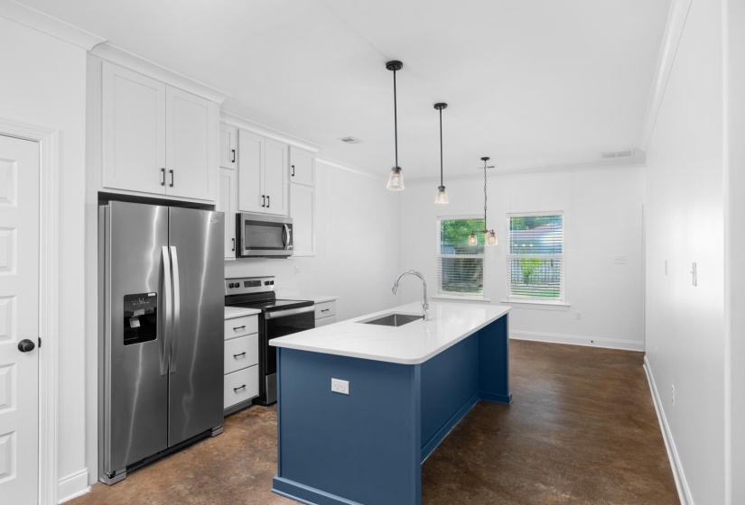 1534 DELMONT RD, Memphis, Tennessee 38117, 4 Bedroom Bedrooms, 6 Room Rooms,2.1 BathroomBathrooms,Residential,For Sale,DELMONT,0,10229324