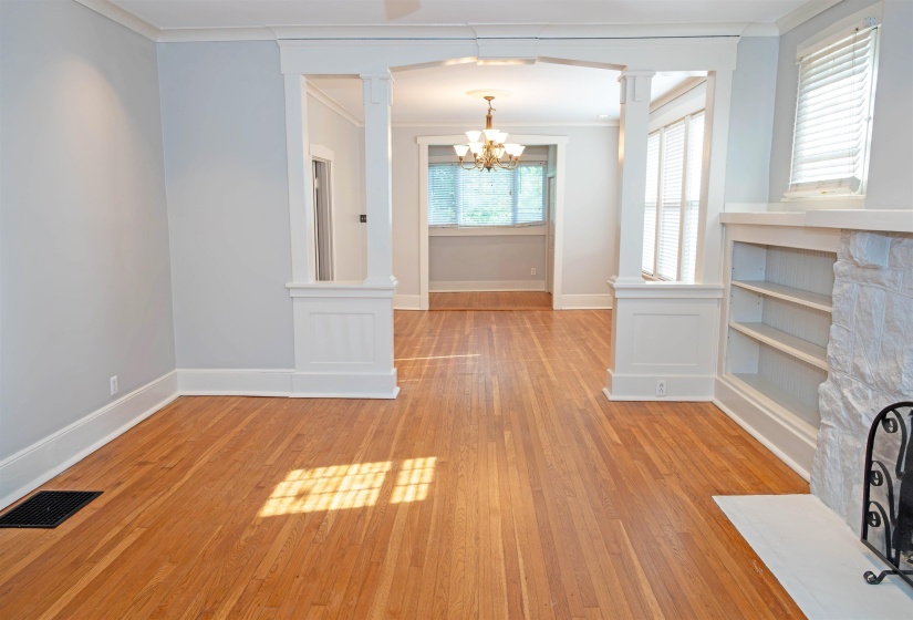 1971 VINTON AVE, Memphis, Tennessee 38104, 5 Bedroom Bedrooms, 8 Room Rooms,2 BathroomBathrooms,Residential,For Sale,VINTON,0,10229325