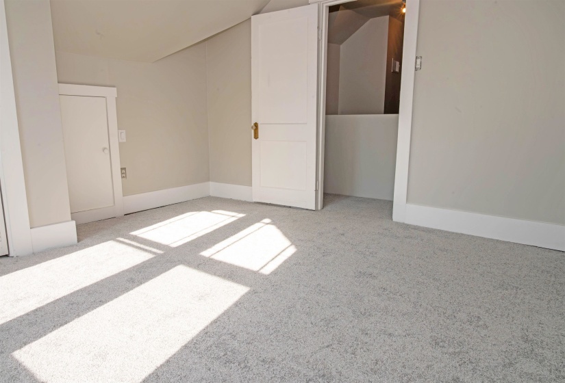 1971 VINTON AVE, Memphis, Tennessee 38104, 5 Bedroom Bedrooms, 8 Room Rooms,2 BathroomBathrooms,Residential,For Sale,VINTON,0,10229325