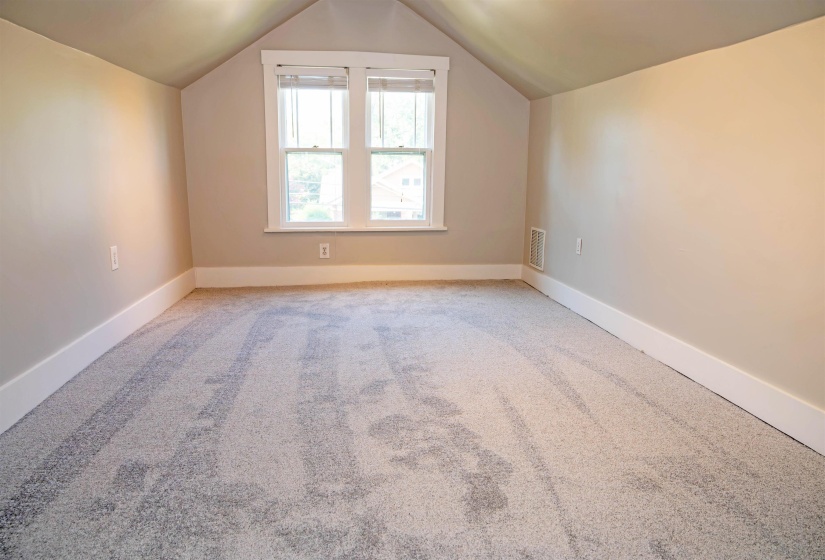 1971 VINTON AVE, Memphis, Tennessee 38104, 5 Bedroom Bedrooms, 8 Room Rooms,2 BathroomBathrooms,Residential,For Sale,VINTON,0,10229325