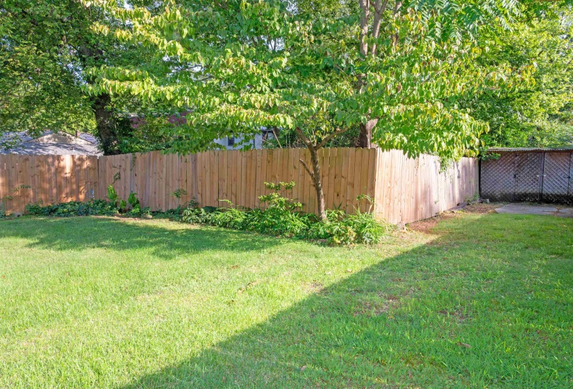 1971 VINTON AVE, Memphis, Tennessee 38104, 5 Bedroom Bedrooms, 8 Room Rooms,2 BathroomBathrooms,Residential,For Sale,VINTON,0,10229325