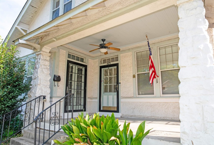 1971 VINTON AVE, Memphis, Tennessee 38104, 5 Bedroom Bedrooms, 8 Room Rooms,2 BathroomBathrooms,Residential,For Sale,VINTON,0,10229325