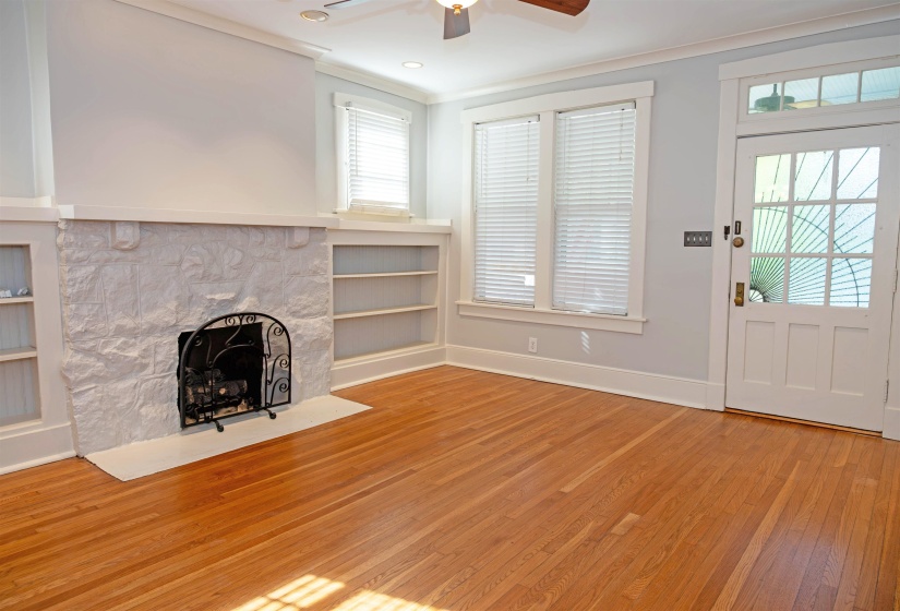 1971 VINTON AVE, Memphis, Tennessee 38104, 5 Bedroom Bedrooms, 8 Room Rooms,2 BathroomBathrooms,Residential,For Sale,VINTON,0,10229325