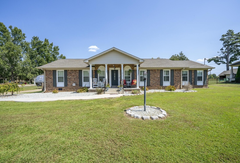 60 AVALON PL, Savannah, Tennessee 38372, 3 Bedroom Bedrooms, 10 Room Rooms,2 BathroomBathrooms,Residential,For Sale,AVALON,0,10229326