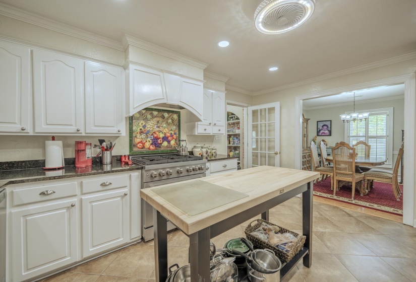 60 AVALON PL, Savannah, Tennessee 38372, 3 Bedroom Bedrooms, 10 Room Rooms,2 BathroomBathrooms,Residential,For Sale,AVALON,0,10229326