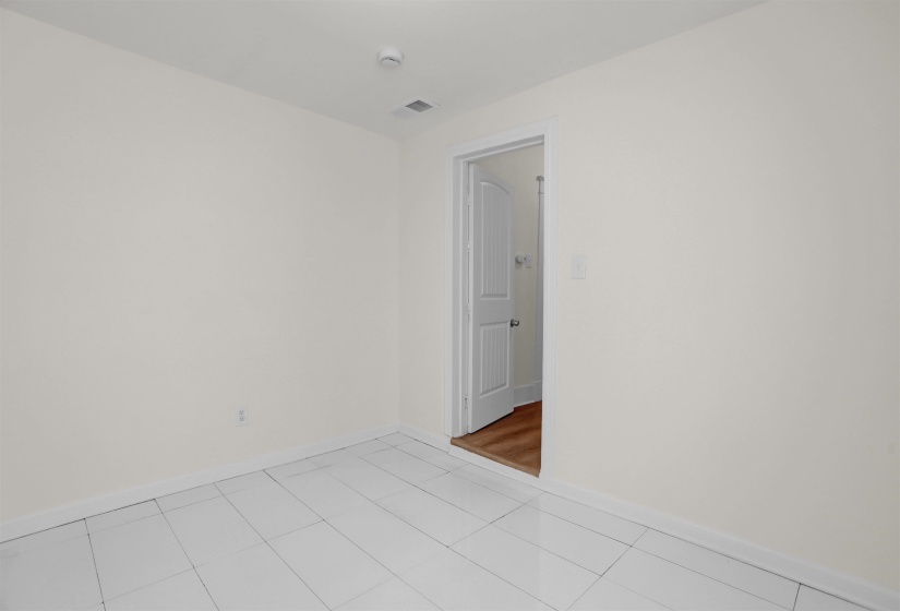 3391 ROCKWOOD AVE, Memphis, Tennessee 38122, 2 Bedroom Bedrooms, 5 Room Rooms,1 BathroomBathrooms,Residential,For Sale,ROCKWOOD,0,10229328