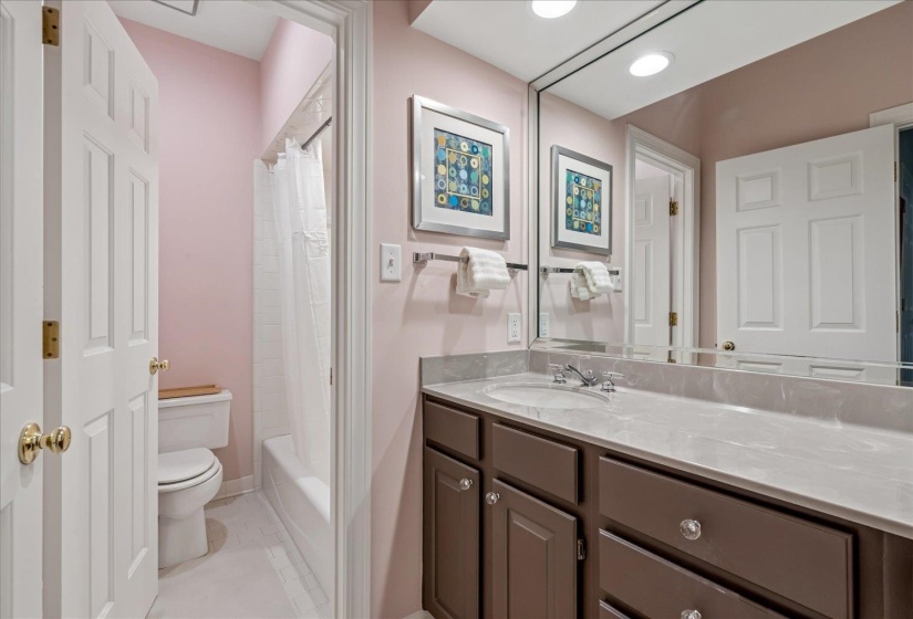 4363 CHERRY PLACE DR, Memphis, Tennessee 38117, 3 Bedroom Bedrooms, 6 Room Rooms,2.1 BathroomBathrooms,Residential,For Sale,CHERRY PLACE,0,10229330