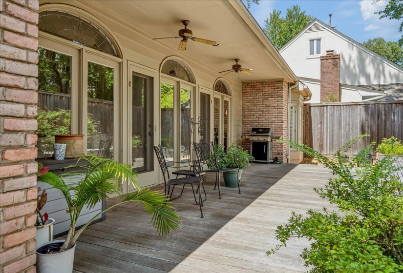 4363 CHERRY PLACE DR, Memphis, Tennessee 38117, 3 Bedroom Bedrooms, 6 Room Rooms,2.1 BathroomBathrooms,Residential,For Sale,CHERRY PLACE,0,10229330