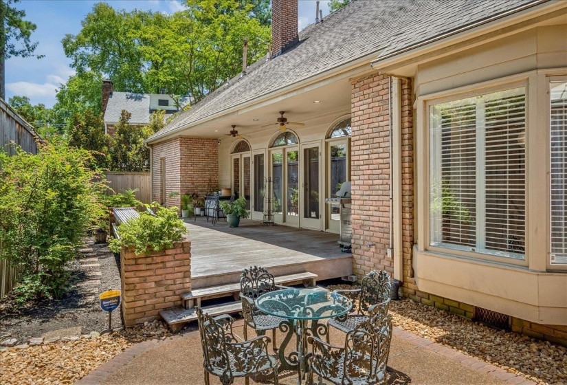 4363 CHERRY PLACE DR, Memphis, Tennessee 38117, 3 Bedroom Bedrooms, 6 Room Rooms,2.1 BathroomBathrooms,Residential,For Sale,CHERRY PLACE,0,10229330
