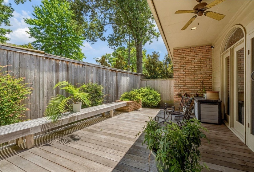 4363 CHERRY PLACE DR, Memphis, Tennessee 38117, 3 Bedroom Bedrooms, 6 Room Rooms,2.1 BathroomBathrooms,Residential,For Sale,CHERRY PLACE,0,10229330