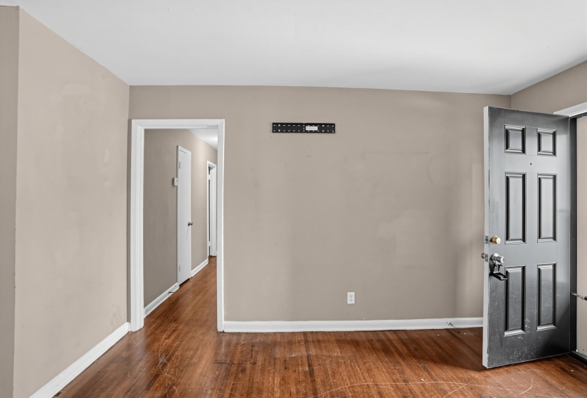 1726 MERRYCREST DR, Memphis, Tennessee 38111, 3 Bedroom Bedrooms, 6 Room Rooms,1 BathroomBathrooms,Residential,For Sale,MERRYCREST,0,10229331