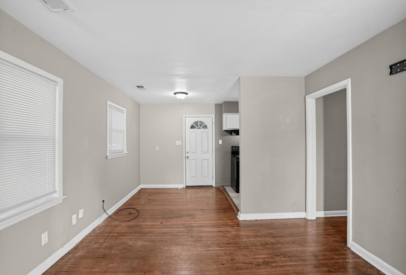 1726 MERRYCREST DR, Memphis, Tennessee 38111, 3 Bedroom Bedrooms, 6 Room Rooms,1 BathroomBathrooms,Residential,For Sale,MERRYCREST,0,10229331