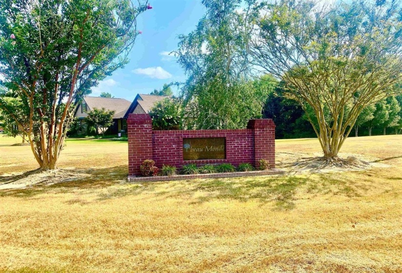 86 GRAND DR, Michie, Tennessee 38357, 3 Bedroom Bedrooms, 6 Room Rooms,2 BathroomBathrooms,Residential,For Sale,GRAND,0,10229333