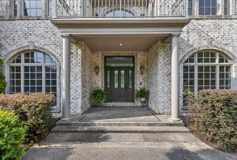 8676 OLD CREEK RD, Unincorporated, Tennessee 38125, 5 Bedroom Bedrooms, 14 Room Rooms,4.2 BathroomBathrooms,Residential,For Sale,OLD CREEK,0,10229334