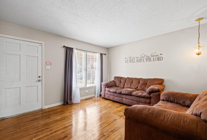1742 SAN BERNARDO AVE, Memphis, Tennessee 38116, 3 Bedroom Bedrooms, 6 Room Rooms,1.1 BathroomBathrooms,Residential,For Sale,SAN BERNARDO,0,10229335