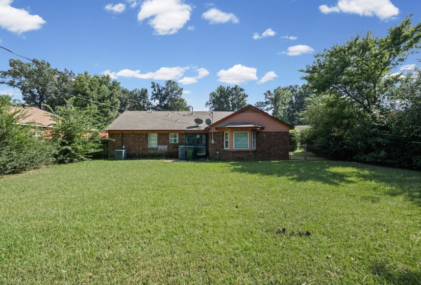 1742 SAN BERNARDO AVE, Memphis, Tennessee 38116, 3 Bedroom Bedrooms, 6 Room Rooms,1.1 BathroomBathrooms,Residential,For Sale,SAN BERNARDO,0,10229335