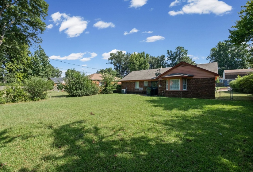 1742 SAN BERNARDO AVE, Memphis, Tennessee 38116, 3 Bedroom Bedrooms, 6 Room Rooms,1.1 BathroomBathrooms,Residential,For Sale,SAN BERNARDO,0,10229335