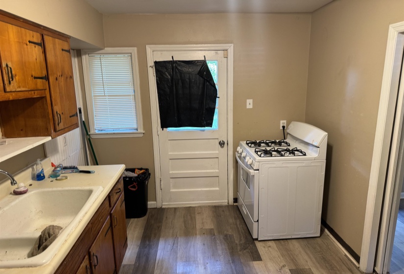 1624 MARY DR, Memphis, Tennessee 38111, 3 Bedroom Bedrooms, 5 Room Rooms,1 BathroomBathrooms,Residential,For Sale,MARY,0,10229336