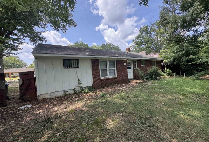 1624 MARY DR, Memphis, Tennessee 38111, 3 Bedroom Bedrooms, 5 Room Rooms,1 BathroomBathrooms,Residential,For Sale,MARY,0,10229336