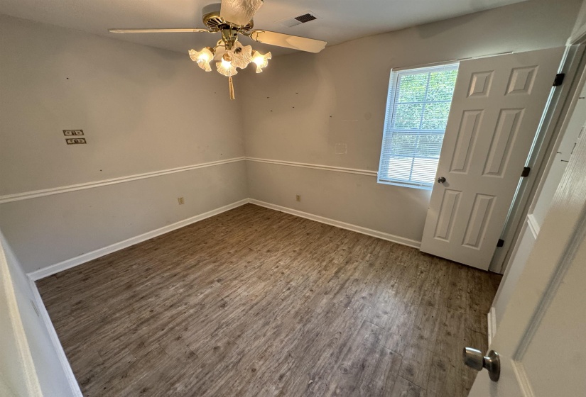 4498 SUNCREST DR, Memphis, Tennessee 38127, 3 Bedroom Bedrooms, 6 Room Rooms,1 BathroomBathrooms,Residential,For Sale,SUNCREST,0,10229337