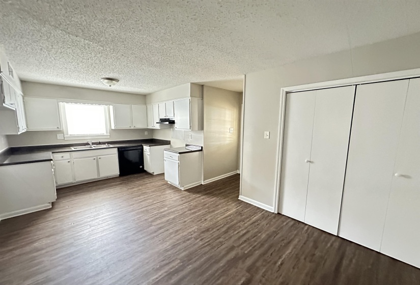 6655 CHESAPEAKE DR, Memphis, Tennessee 38141, 3 Bedroom Bedrooms, 5 Room Rooms,2 BathroomBathrooms,Residential,For Sale,CHESAPEAKE,0,10229339