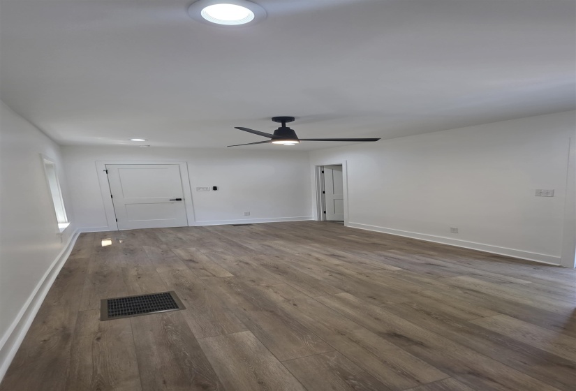 310 GARLAND ST, Memphis, Tennessee 38104, 5 Bedroom Bedrooms, 10 Room Rooms,3.2 BathroomBathrooms,Residential,For Sale,GARLAND,0,10229356