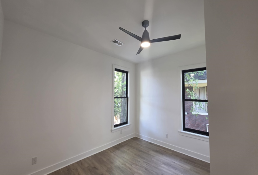 310 GARLAND ST, Memphis, Tennessee 38104, 5 Bedroom Bedrooms, 10 Room Rooms,3.2 BathroomBathrooms,Residential,For Sale,GARLAND,0,10229356